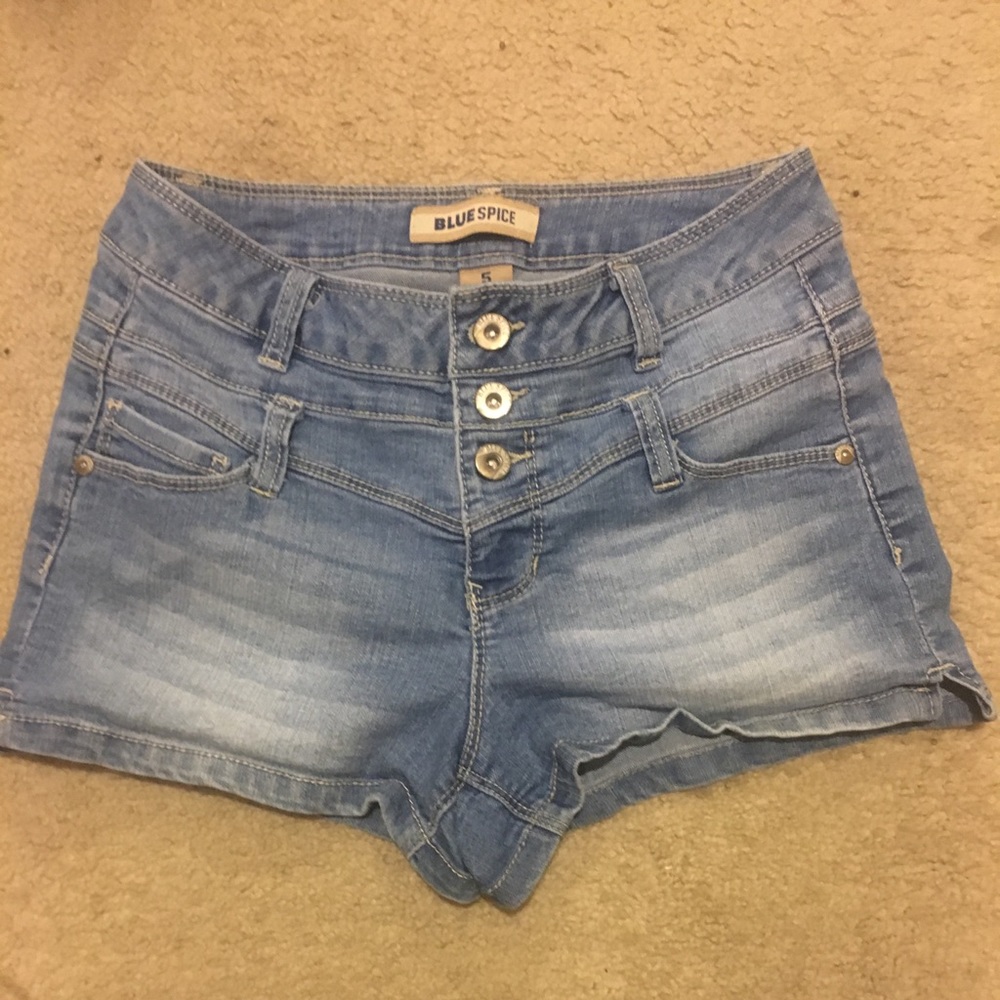 Mid rise shorts